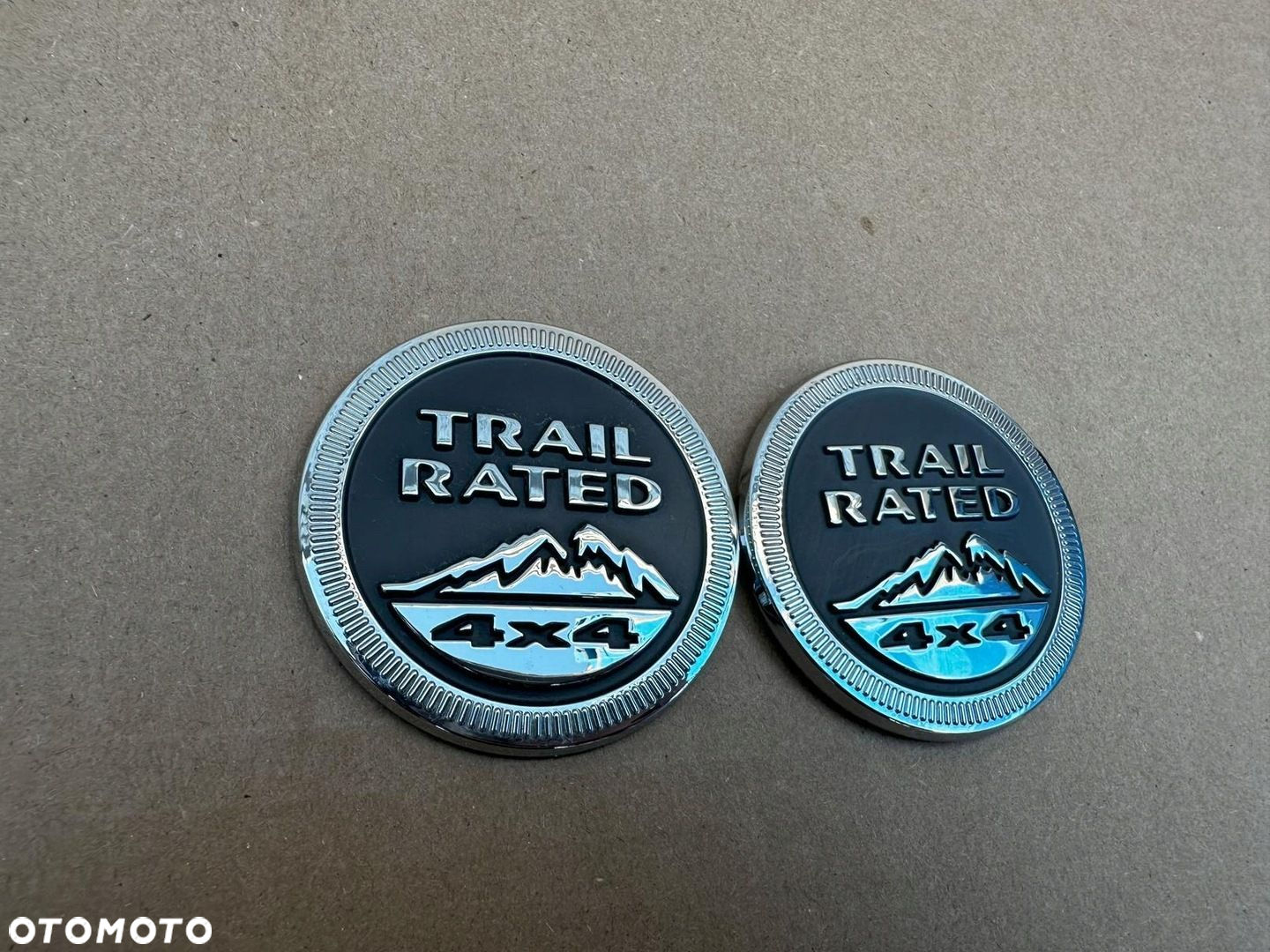 TRAIL RATED JEEP WRANGLER EMBLEMAT ZNACZEK ORYGINAŁ - 2