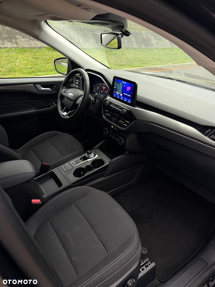 Ford Kuga - 17