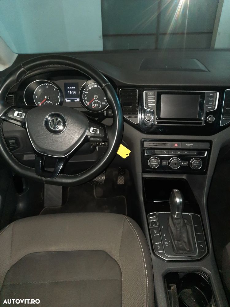 Volkswagen Golf 2.0 TDI BlueMotion Technology DSG Edition - 6