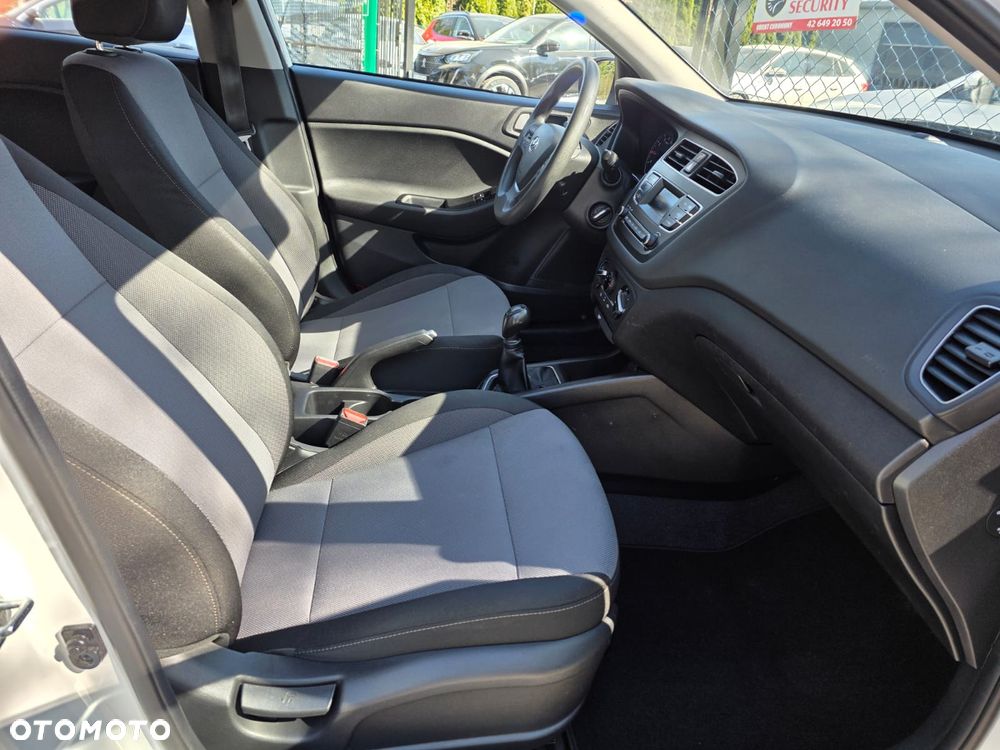 Hyundai i20 1.2 Comfort - 19
