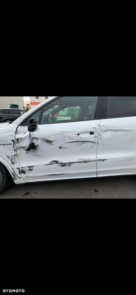 Porsche Cayenne E-Hybrid Tiptronic S Black Edition - 13