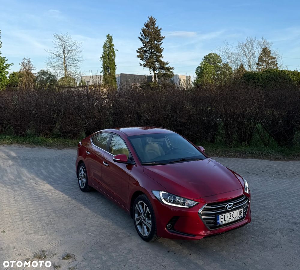 Hyundai Elantra 1.6 Classic Plus - 1