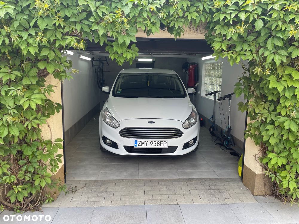 Ford S-Max - 40