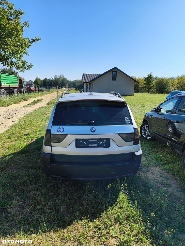 BMW X3 3.0i - 16