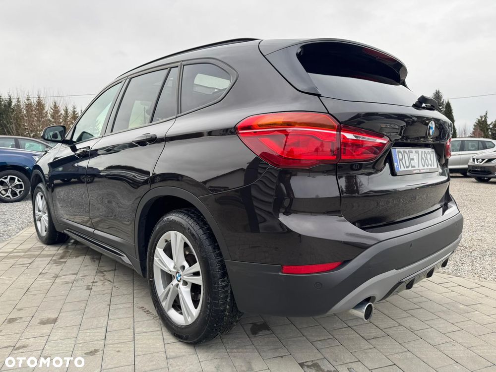 BMW X1 sDrive18d xLine - 10