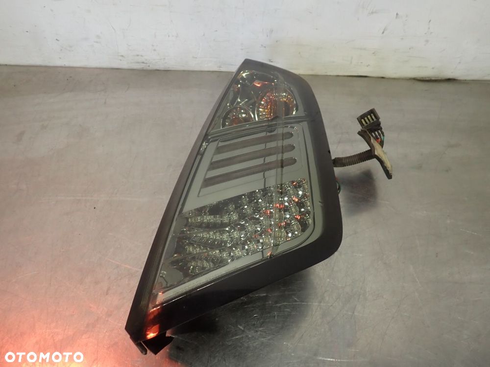 LAMPA PRAWA TYLNA FIAT GRANDE PUNTO - 1