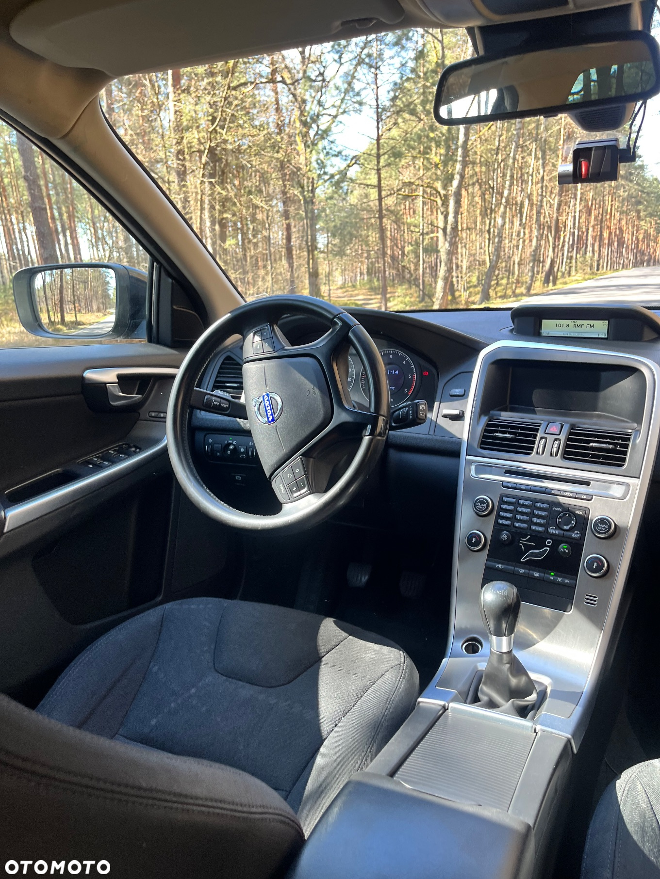 Volvo XC 60 DRIVe Momentum - 11