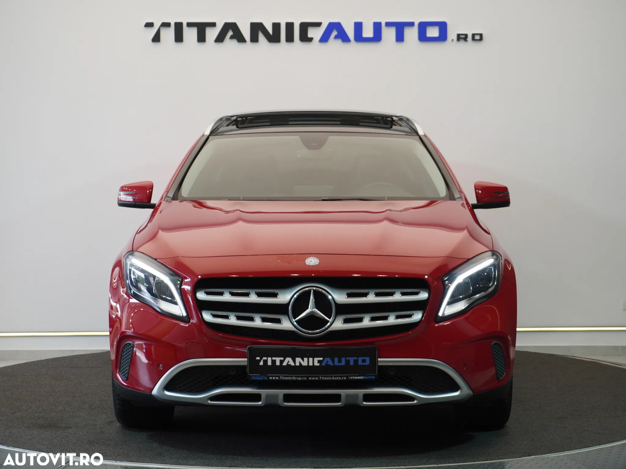 Mercedes-Benz GLA - 11
