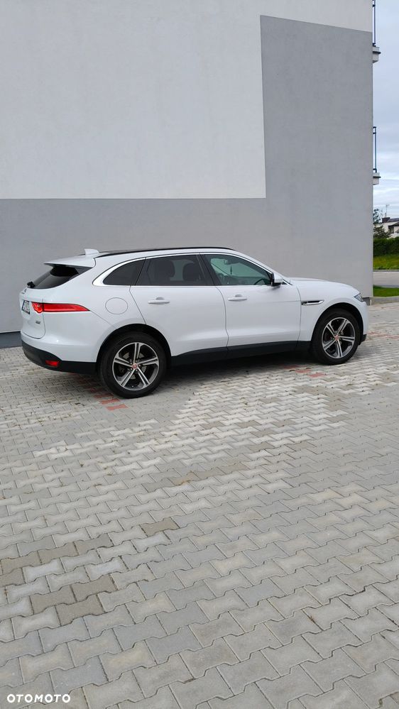 Jaguar F-Pace - 17