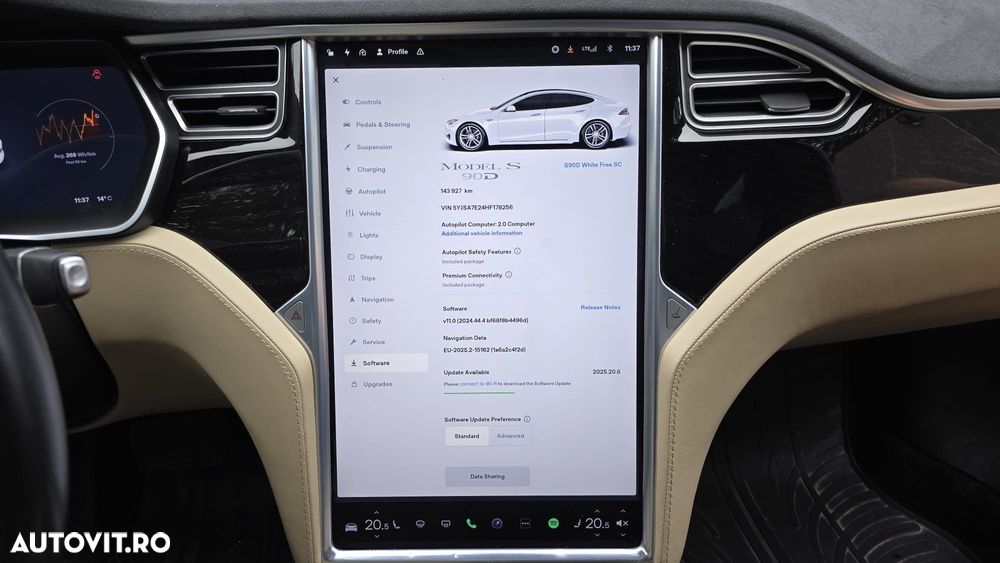Tesla Model S Performance - 14