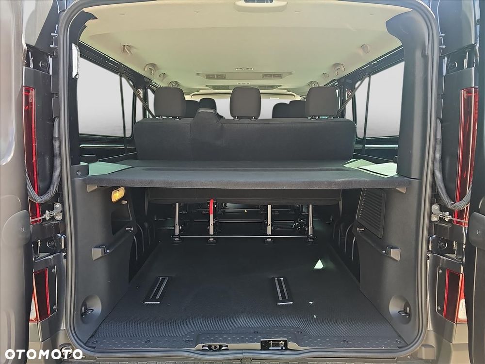 Renault trafic - 10