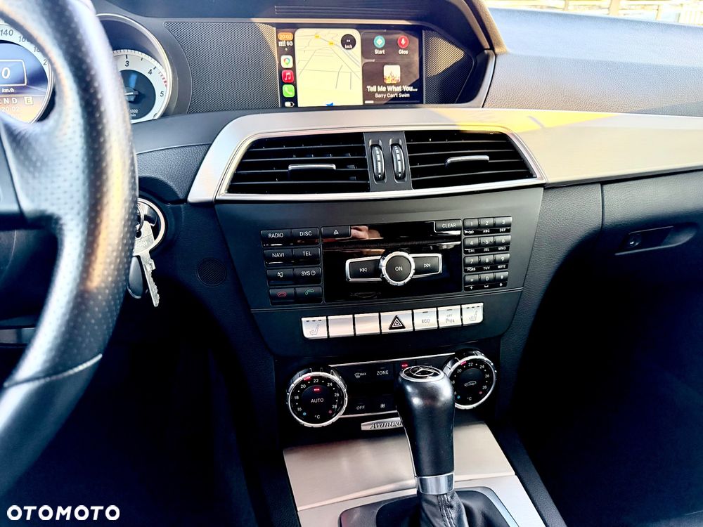 Mercedes-Benz Klasa C 220 CDI DPF BlueEFFICIENCY 7G-TRONIC Avantgarde Edition - 20