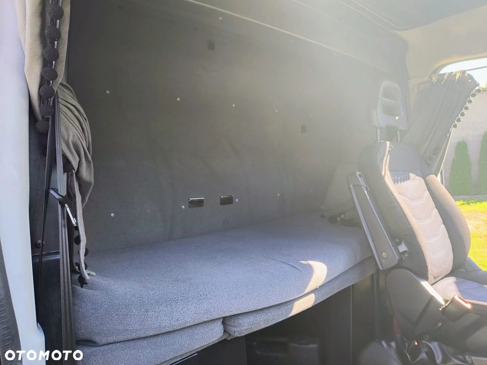 Iveco 70C18 - 6