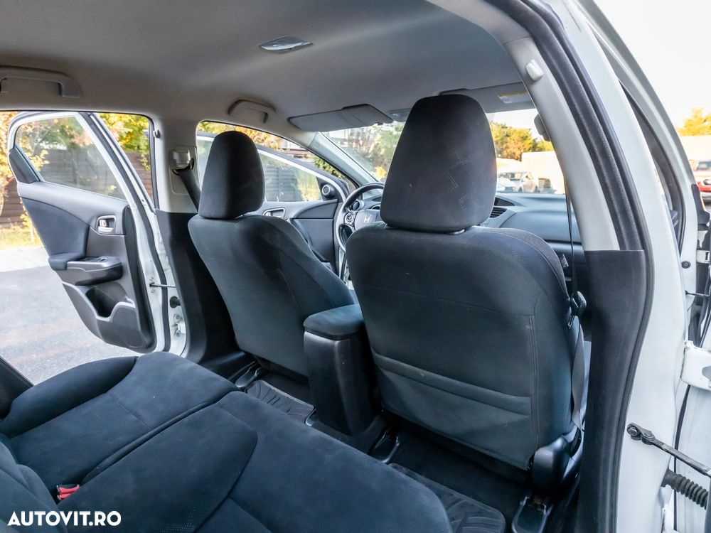 Honda Civic 1.8 i-VTEC MT Executive - 11
