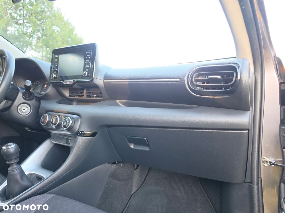 Toyota Yaris 1.5 Comfort - 29