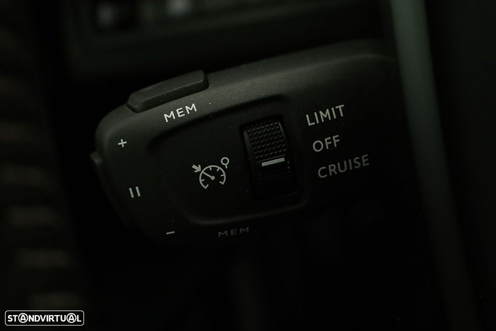 Peugeot 3008 1.2 PureTech Allure Pack - 18