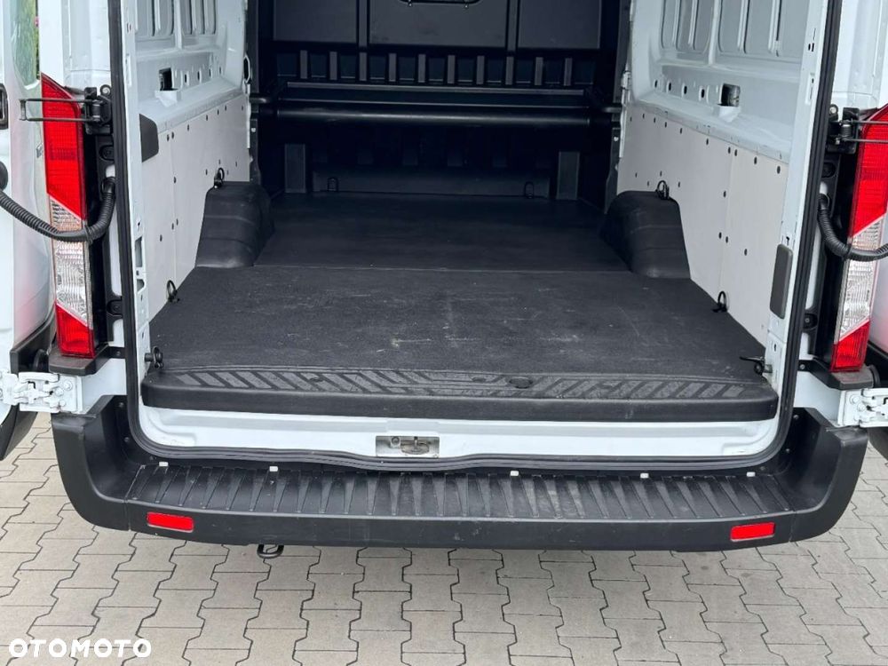 Ford Transit - 37