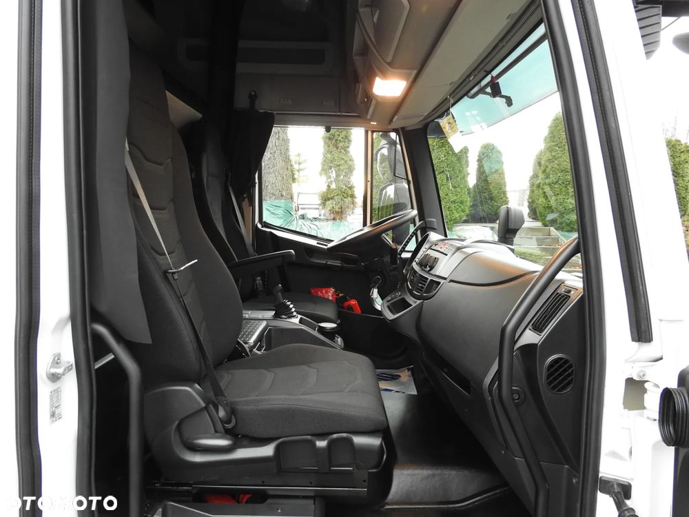 Iveco EUROCARGO 120-250 NOWY PLANDEKA WINDA 18 PALET WEBASTO KLIMATYZACJA TEMPOMAT LEDY PNEUMATYKA AUTOMAT GWARANCJA 250KM [ 1231 ] - 37