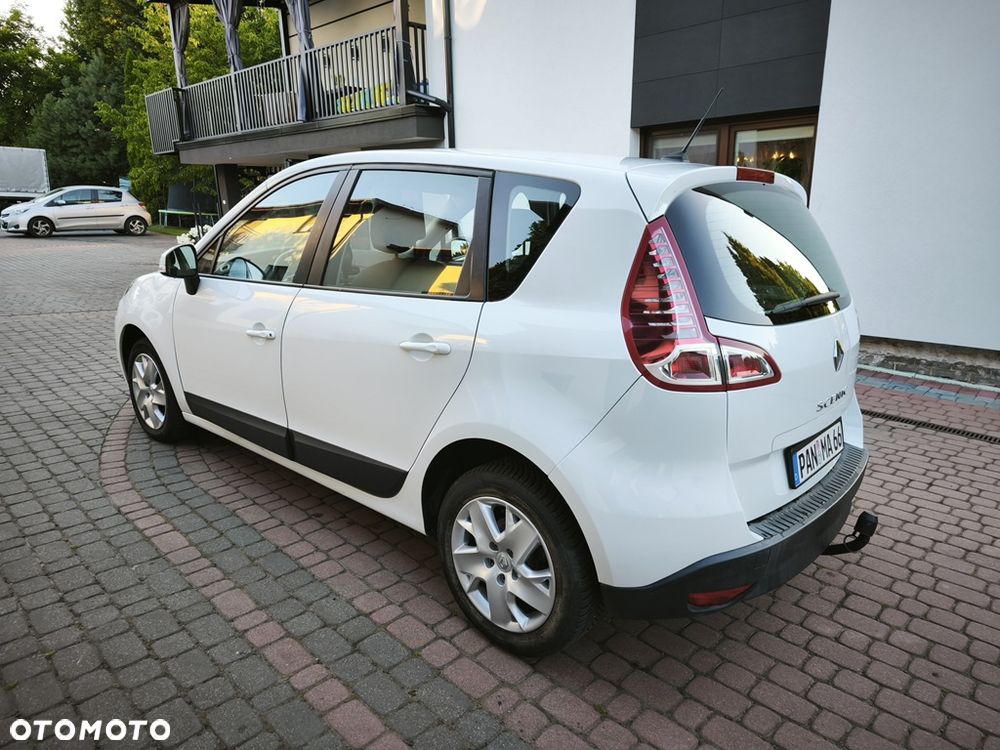 Renault Scenic 1.6 16V 110 TomTom Edition - 16