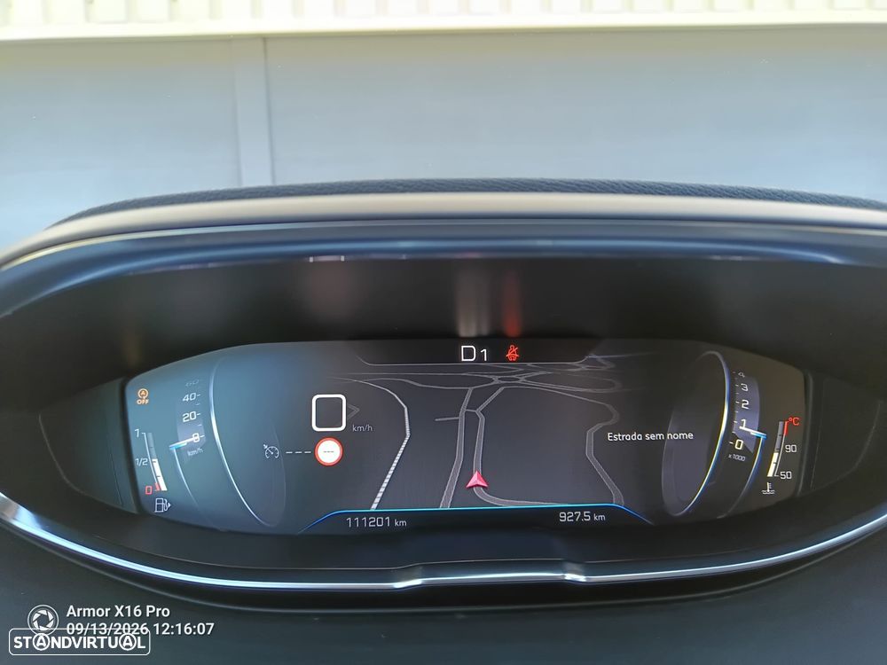 Peugeot 3008 1.2 PureTech Allure Pack EAT8 - 37