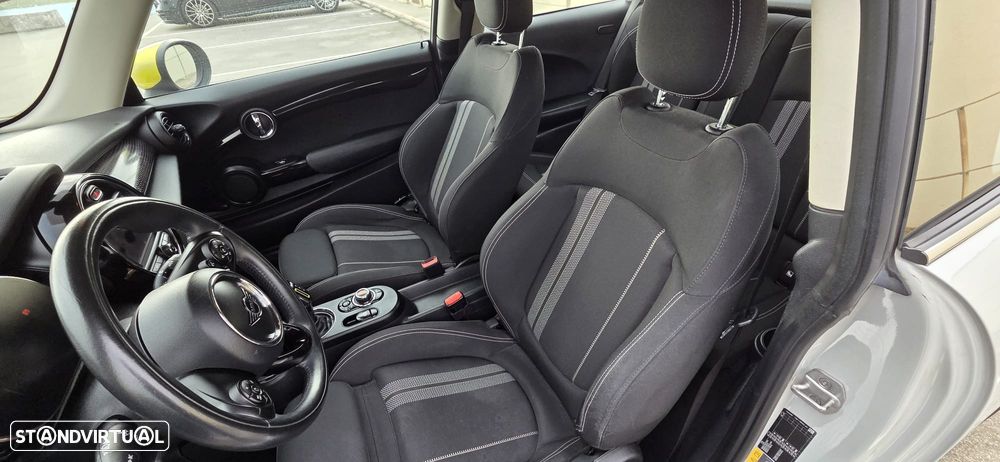 MINI 3 Portas Cooper SE Classic - 28