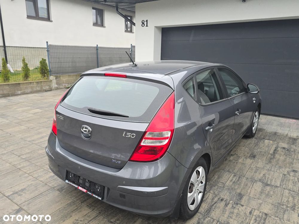 Hyundai i30 1.4 Comfort - 3