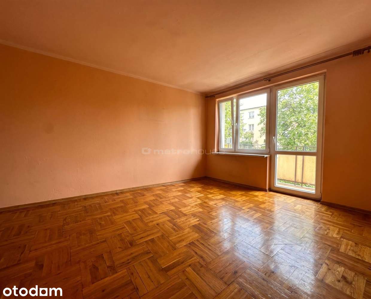 2 pokoje LESZCZYNOWA balkon 48,6 m² do remontu