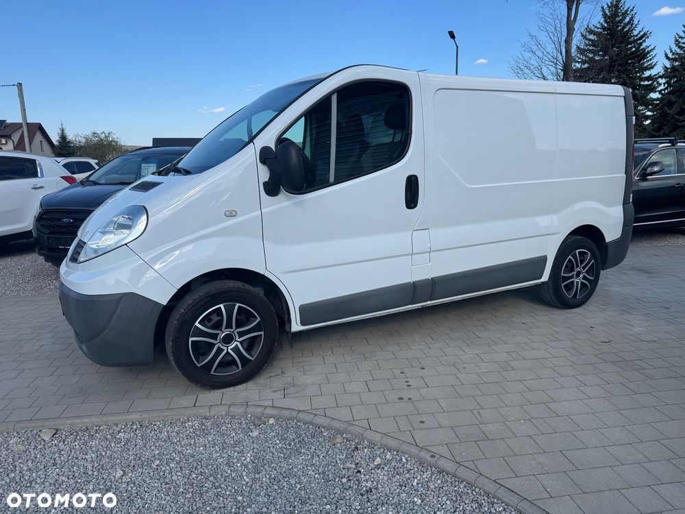 Renault TRAFIC - 4
