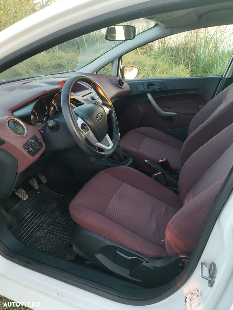 Ford Fiesta - 6