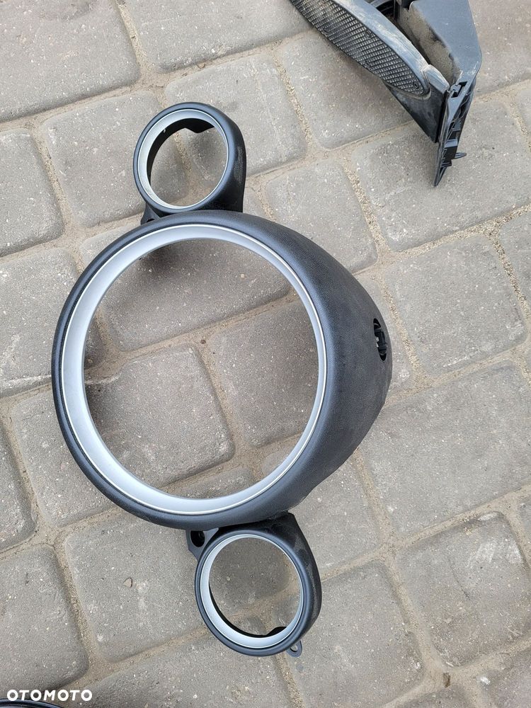 Osłona licznika mini cooper 07r bez uszkodzeń