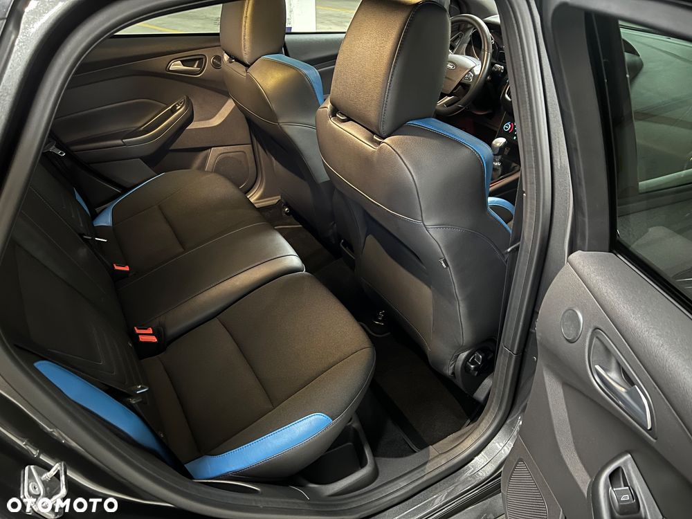 Ford Focus - 11
