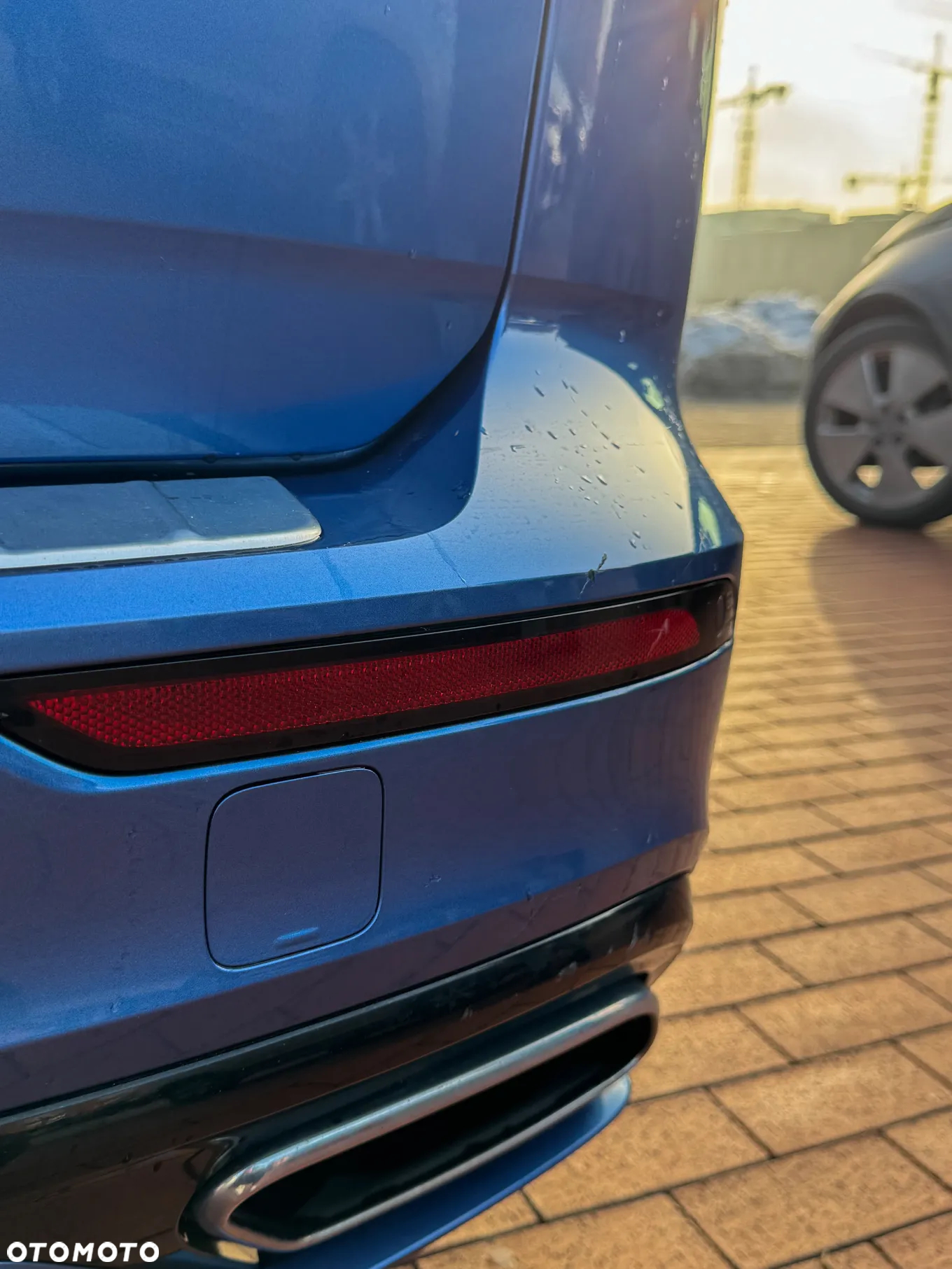 Volvo V60 D4 R-Design - 13