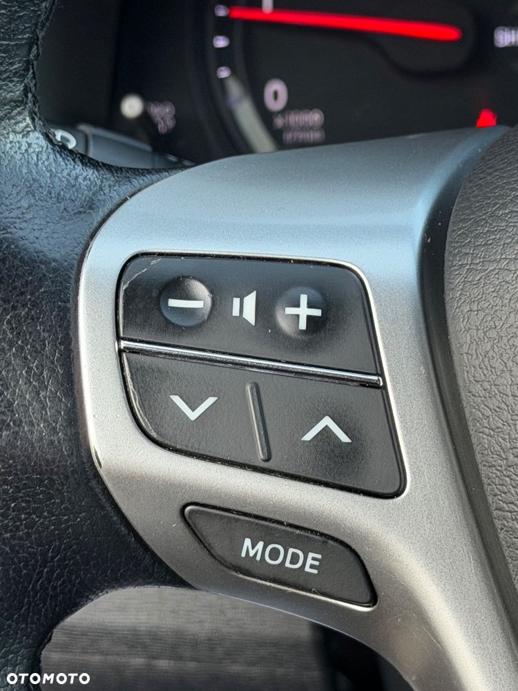 Toyota Avensis 2.0 D-4D Edition (2014) - 11