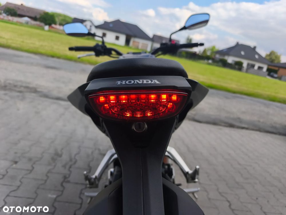 Honda CB - 17