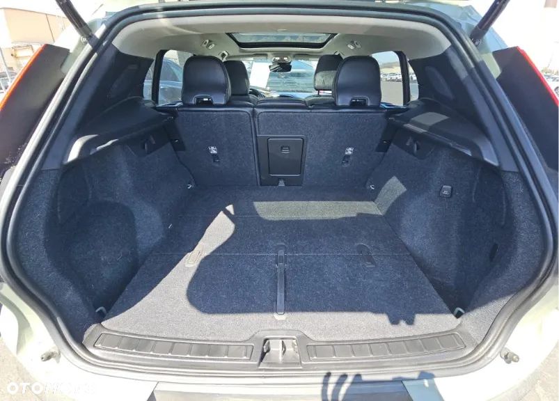 Volvo XC 40 B5 B AWD Ultimate Dark - 12