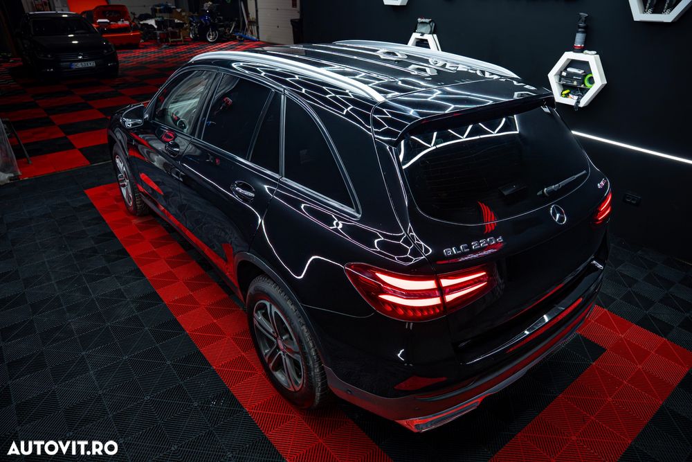 Mercedes-Benz GLC - 9