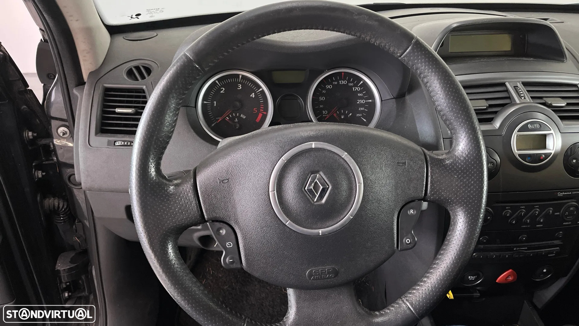 Renault Mégane 1.5 dCi Dynamique S - 16