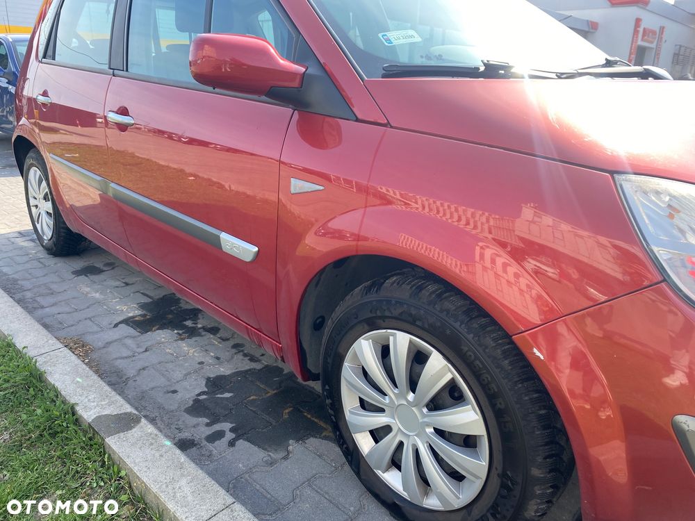 Renault Scenic 1.5 dCi Confort Authentique - 8