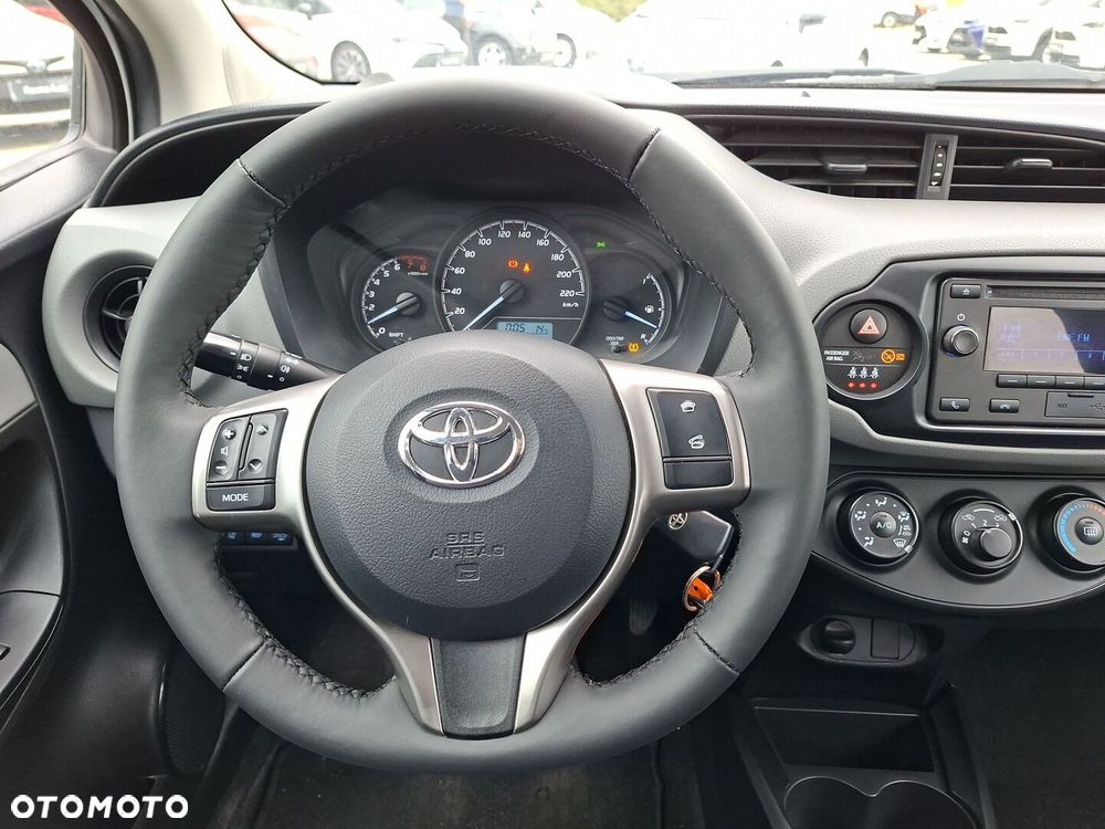 Toyota Yaris - 15