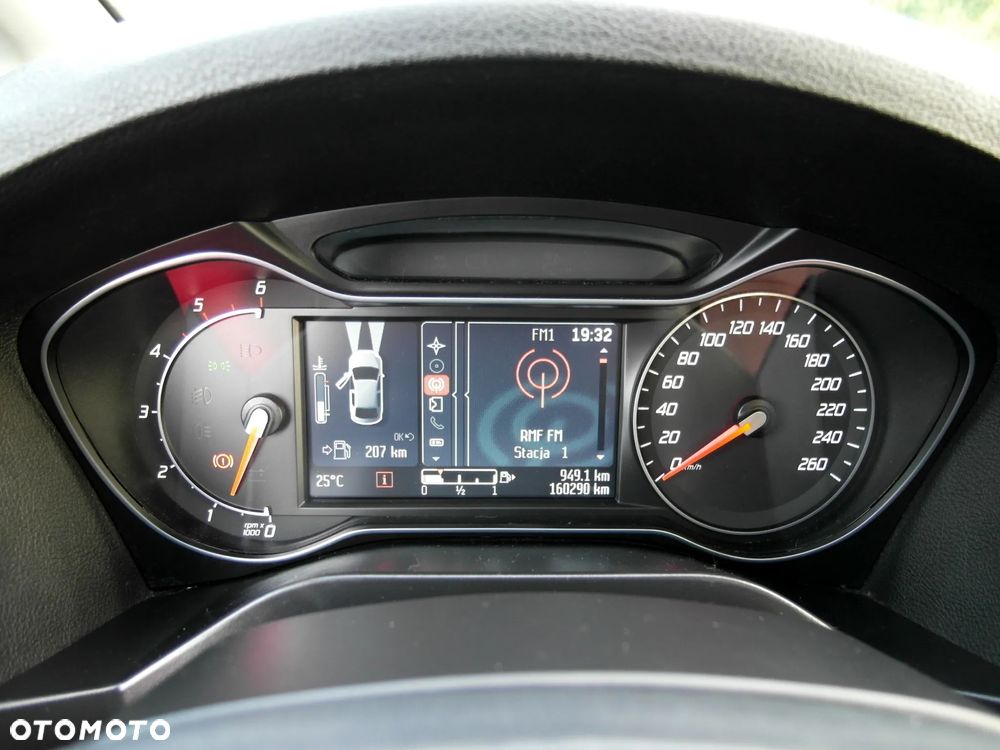 Ford S-Max 2.0 TDCi DPF Titanium - 37