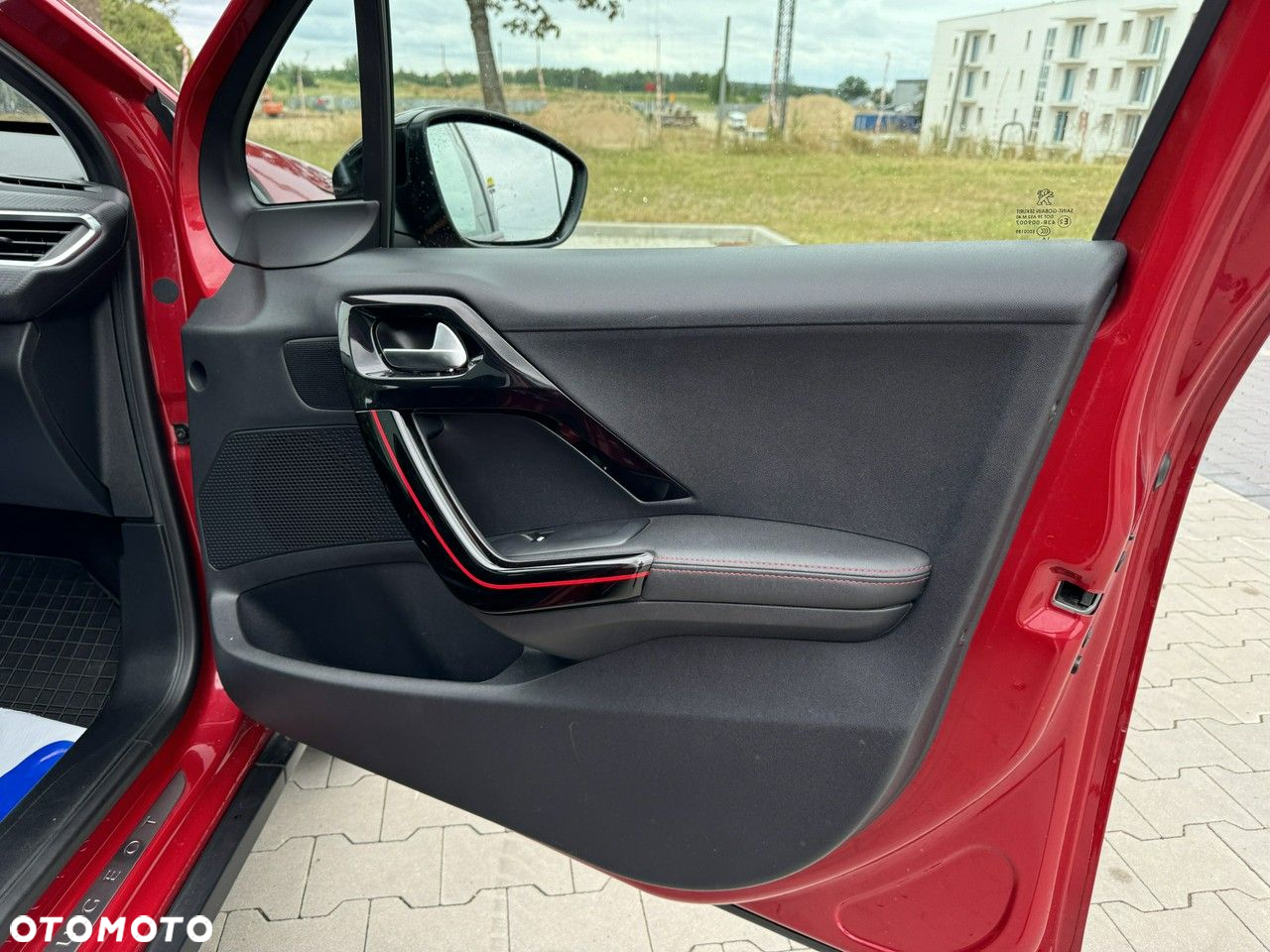 Peugeot 2008 - 32