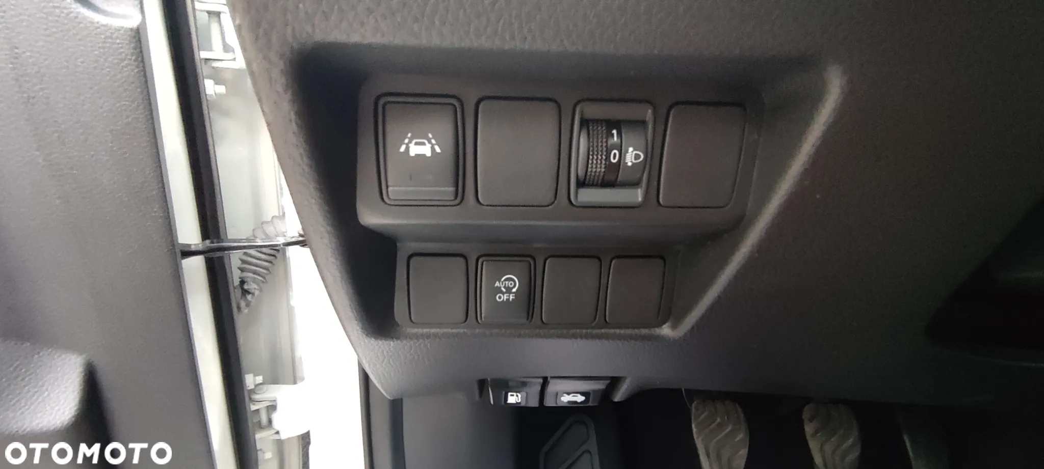Nissan Qashqai 1.3 DIG-T MHEV Premiere Edition - 23
