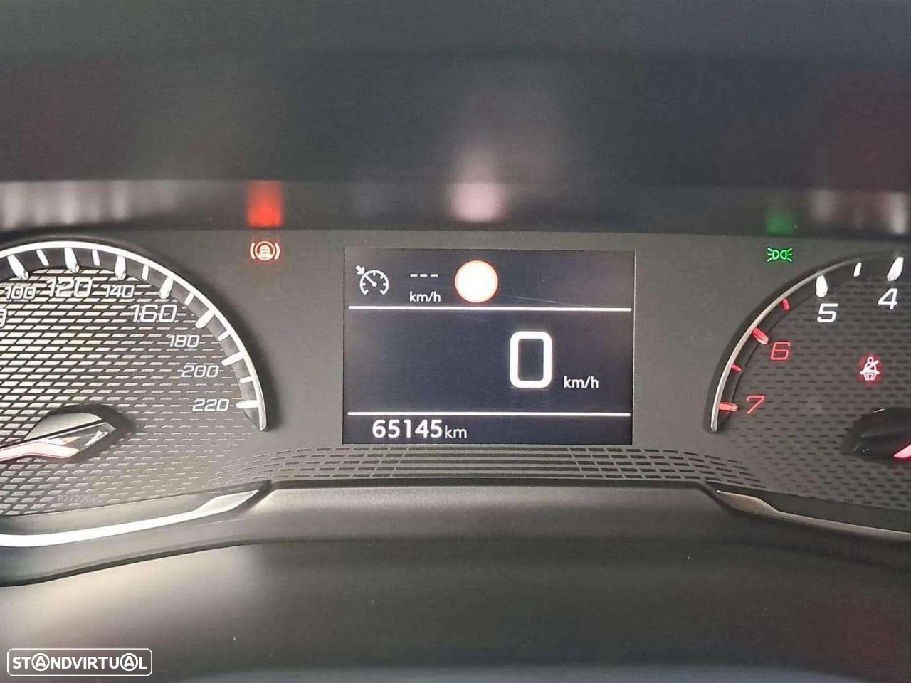 Peugeot 2008 1.2 PureTech Active Pack - 12