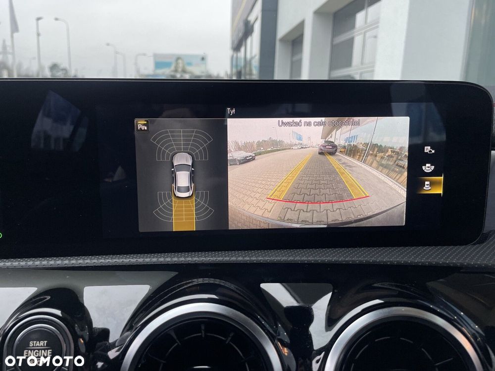 Mercedes-Benz CLA - 21