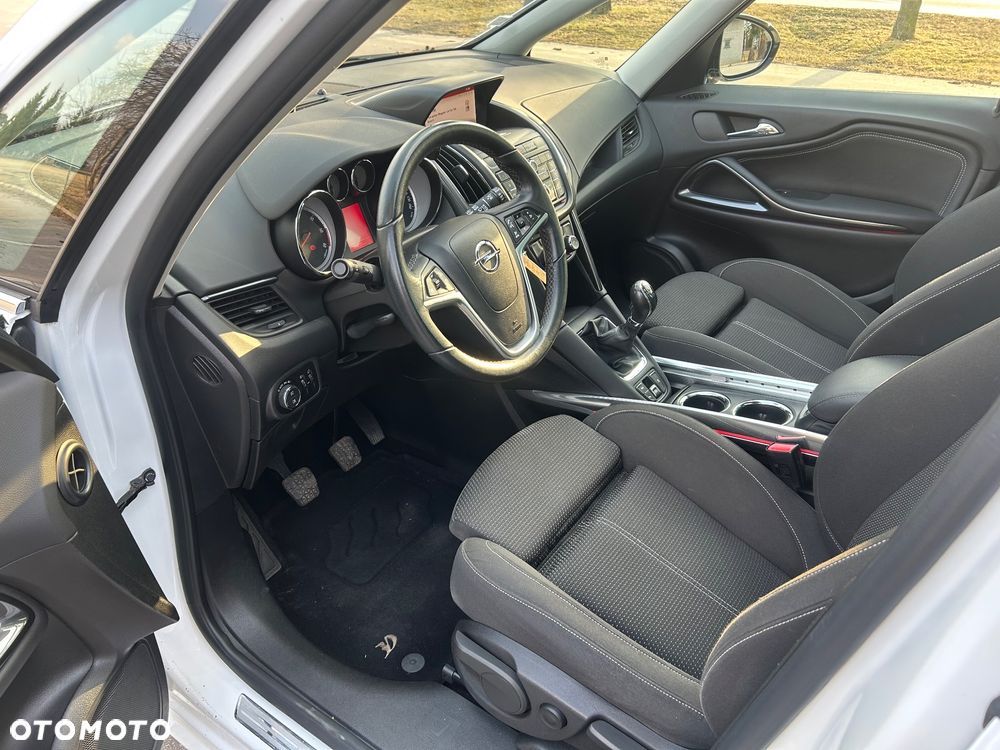 Opel Zafira - 8