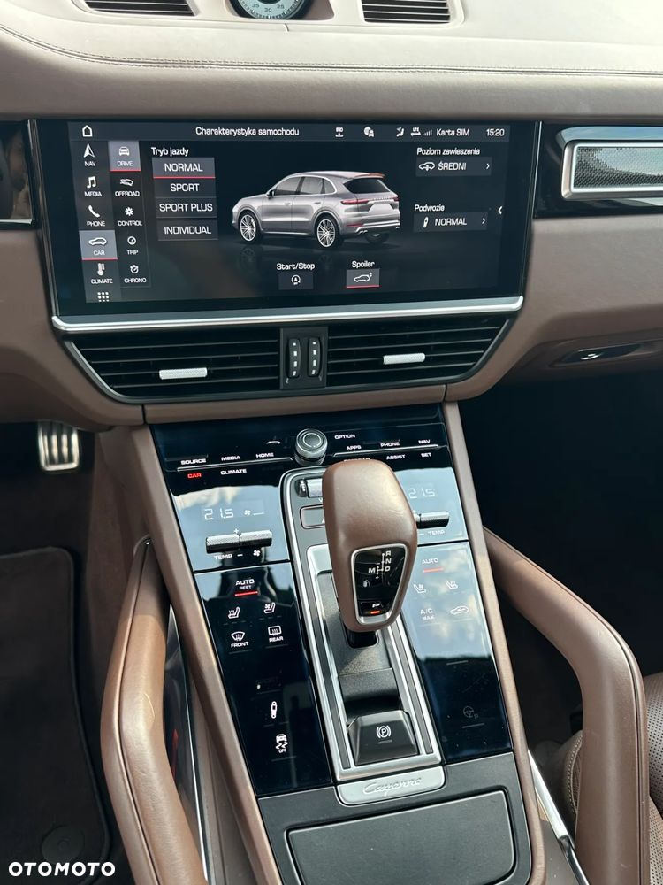 Porsche Cayenne Turbo - 9
