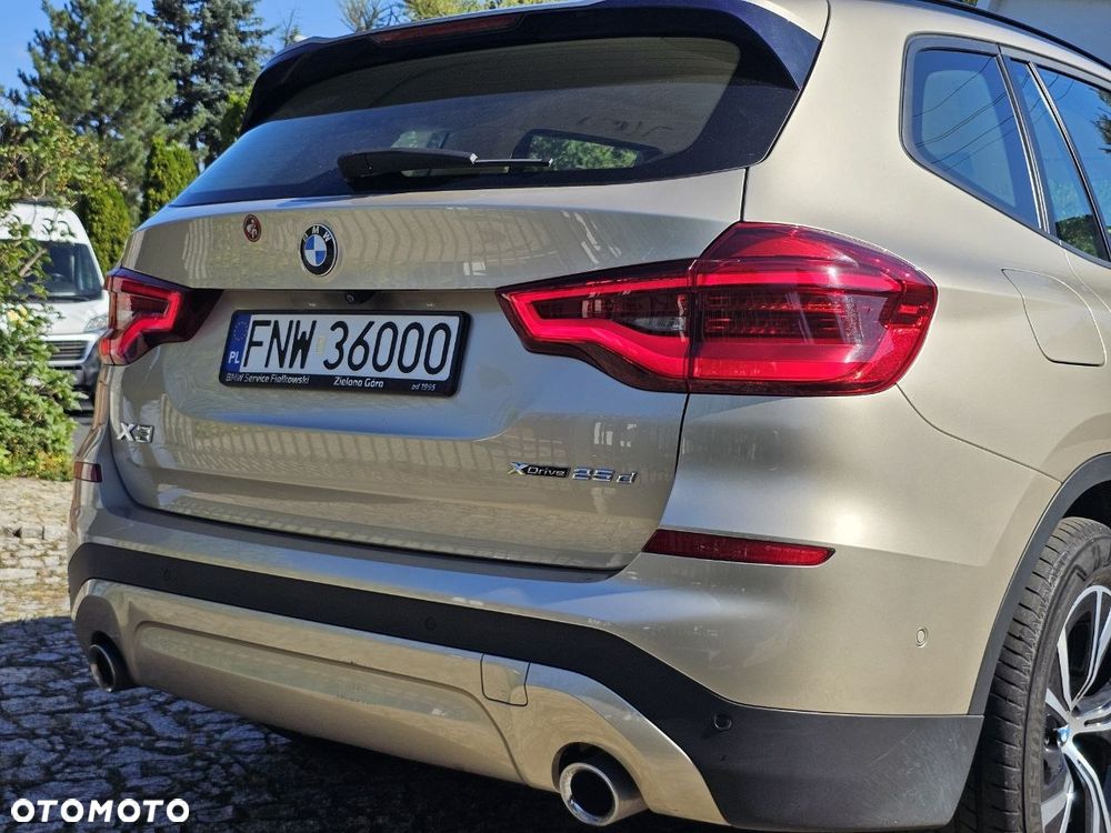 BMW X3 xDrive25d - 7