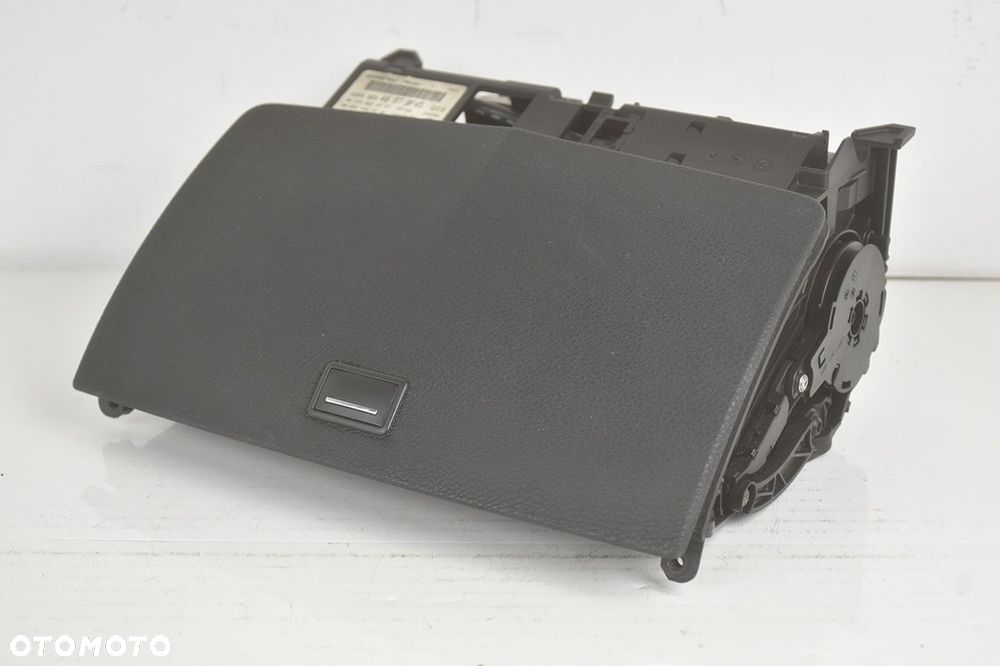 wyświetlacz * ekran radia mercedes c w204 a2048204697 - 1