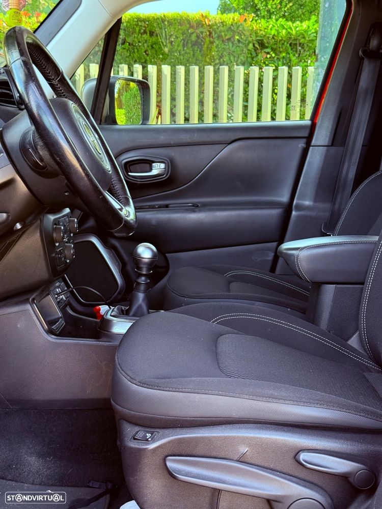 Jeep Renegade 1.0 T Limited - 9