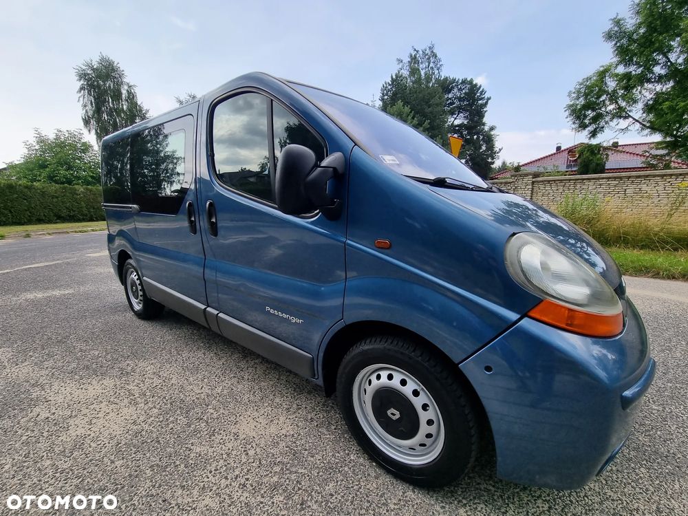 Renault Trafic Passenger - 7